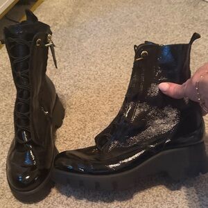 Gorgeous Brand New Paul Green patent leather boots. Zip up with laces.
